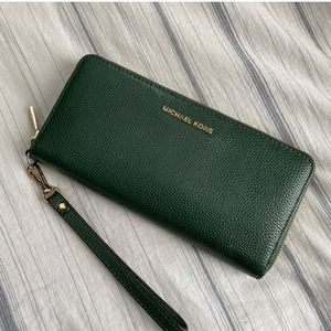 Michael Kors Continental Travel Wallet